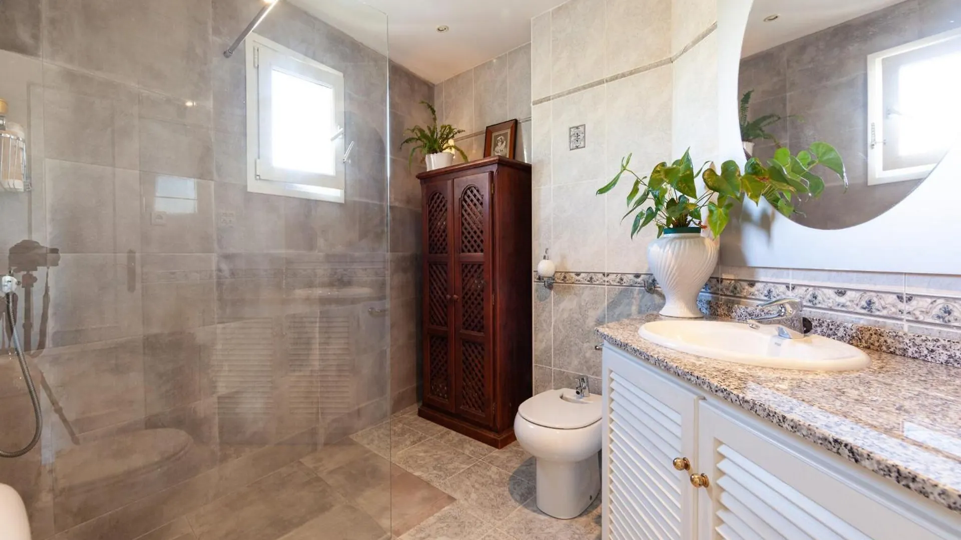 Beautiful Apartment With View Marbella