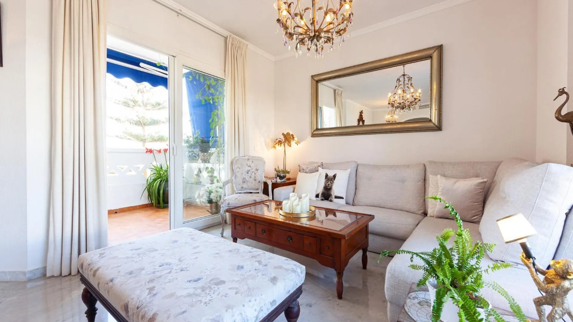 Beautiful Apartment With View Marbella 0*,